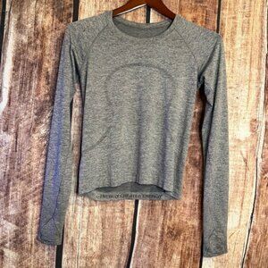Lululemon Athletica Gray Fitted shirt